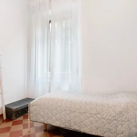 Paruzzi Villa *