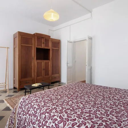 Paruzzi Villa *